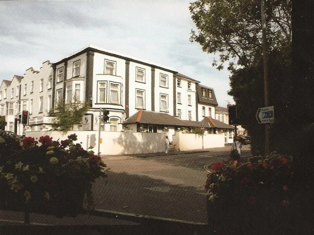 Langham Court