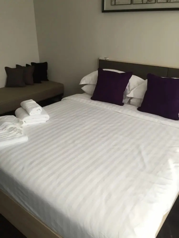 3 Bedrooms Penthouse Apartment with balcony