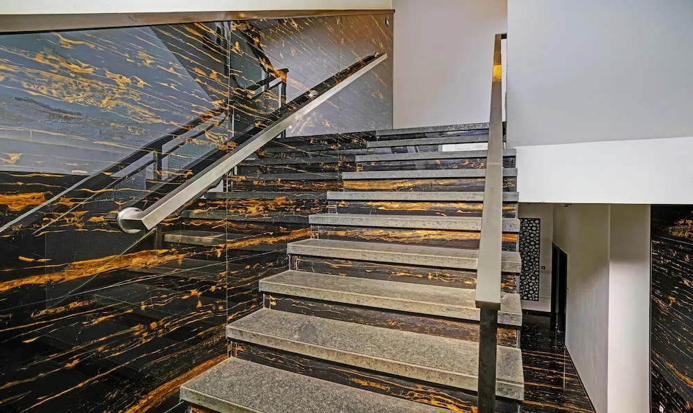 Treebo Prime Grand, Andheri