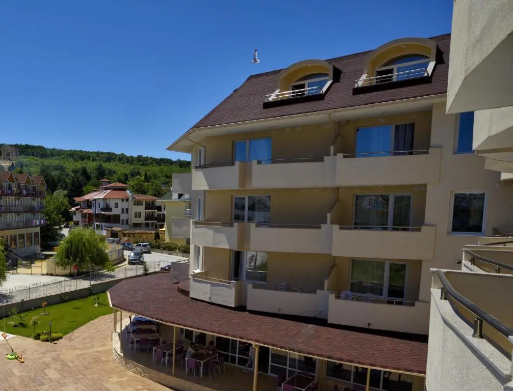Standard Double room with balcony (full double bed)