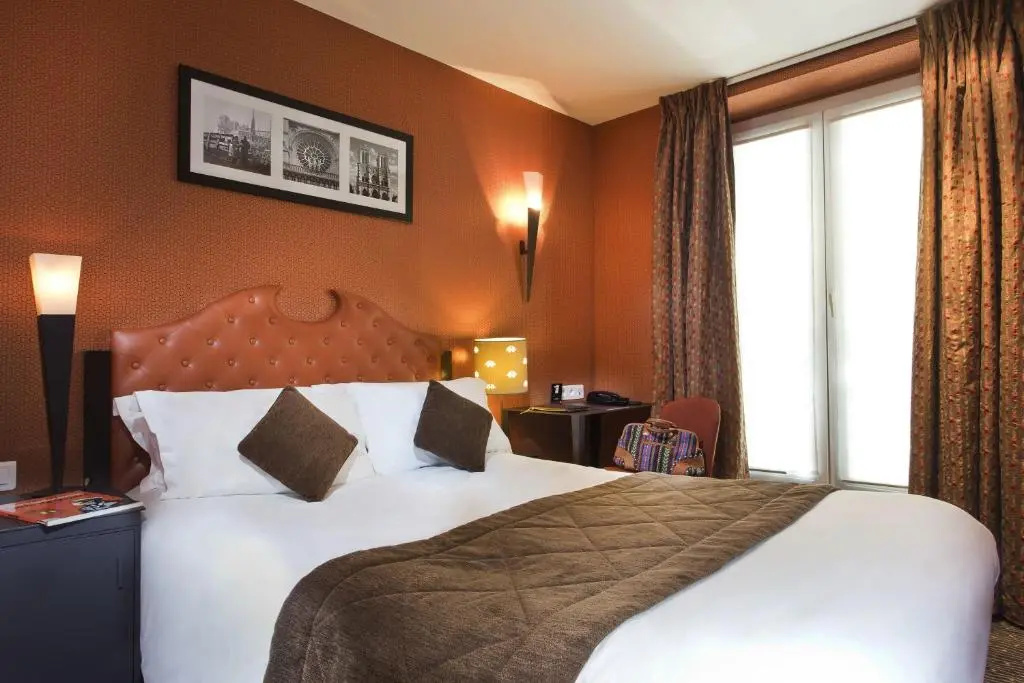 Standard Double room (full double bed)
