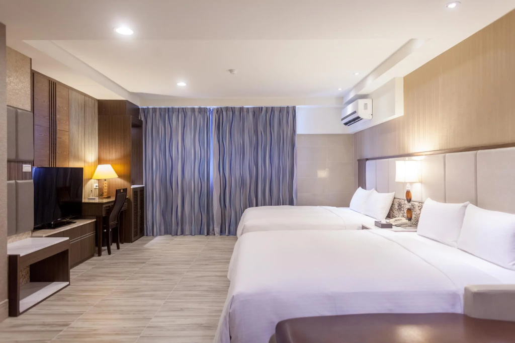Deluxe Quadruple room