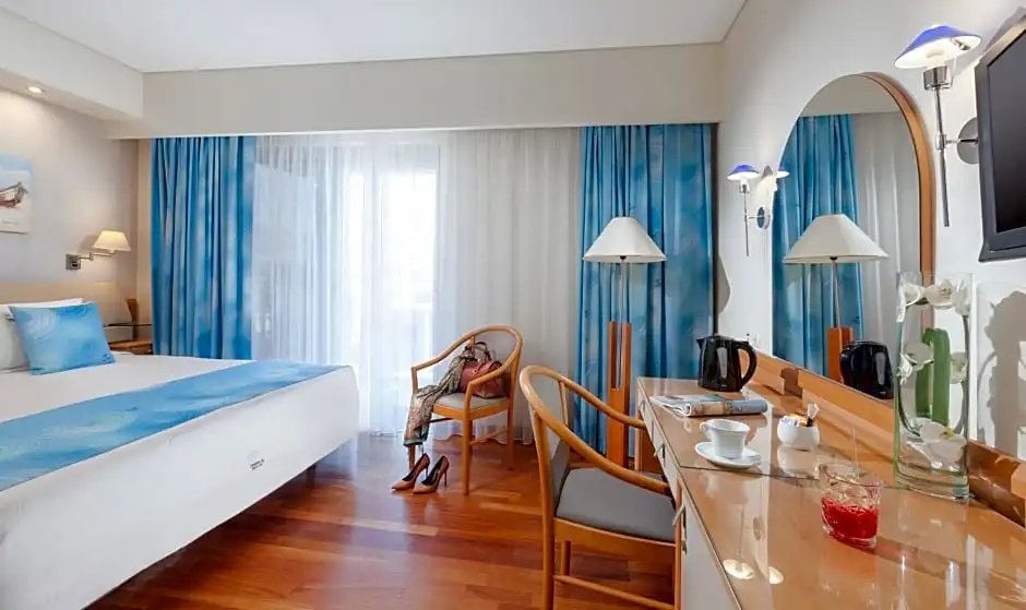 Tropical Hotel - Chambres