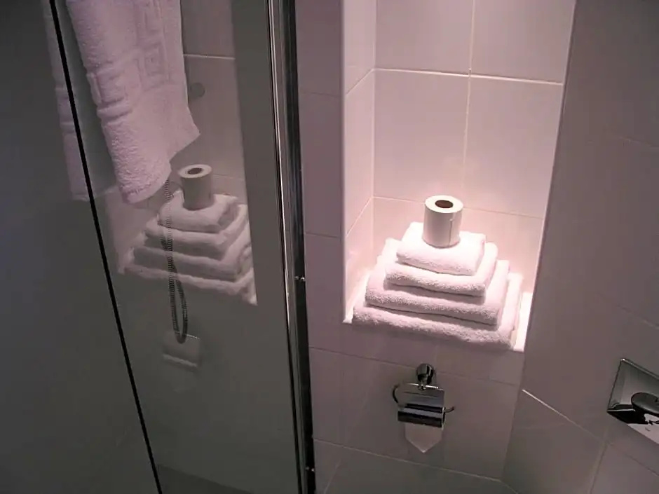 Ramada by Wyndham Hounslow - Heathrow East - Chambres