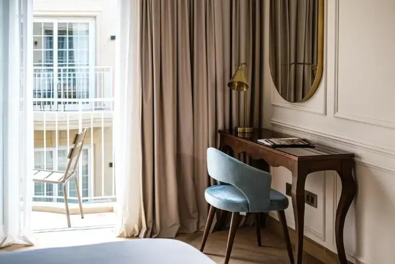 Premium Double room (full double bed)