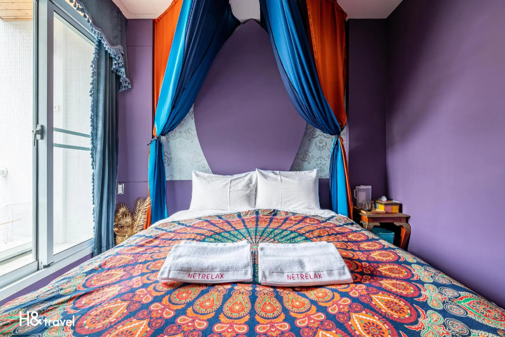 Classic Double room with balcony (full double bed)