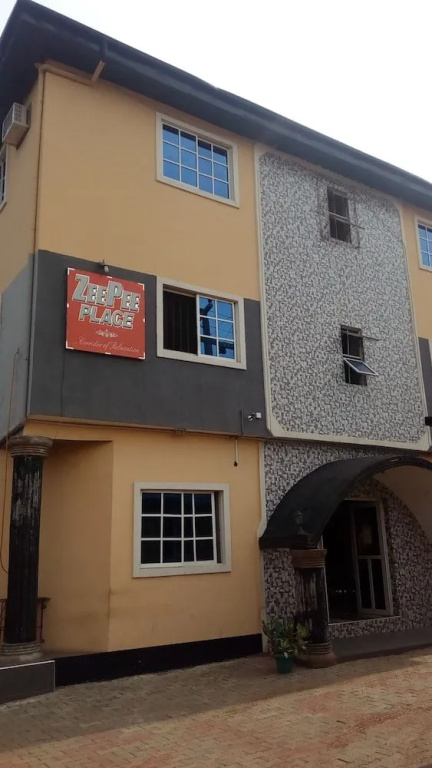 Zeepee Place Hotel