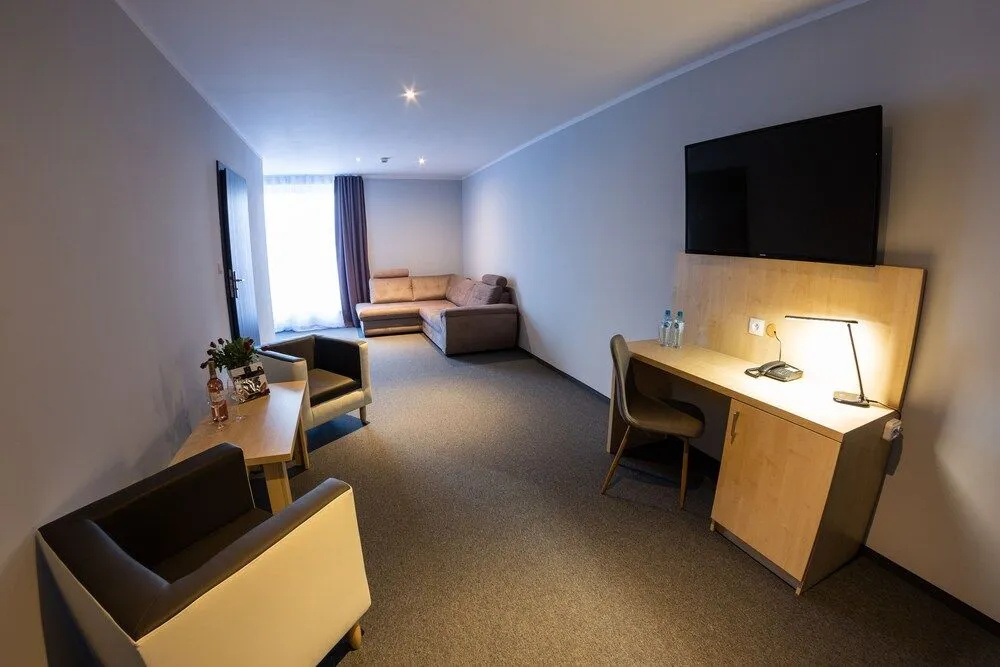 Lobby & Reception