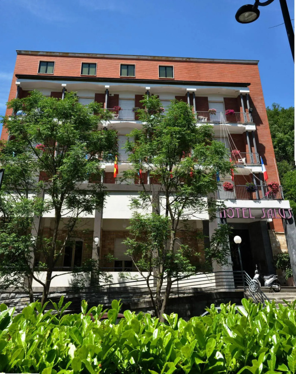 Hotel photo 32