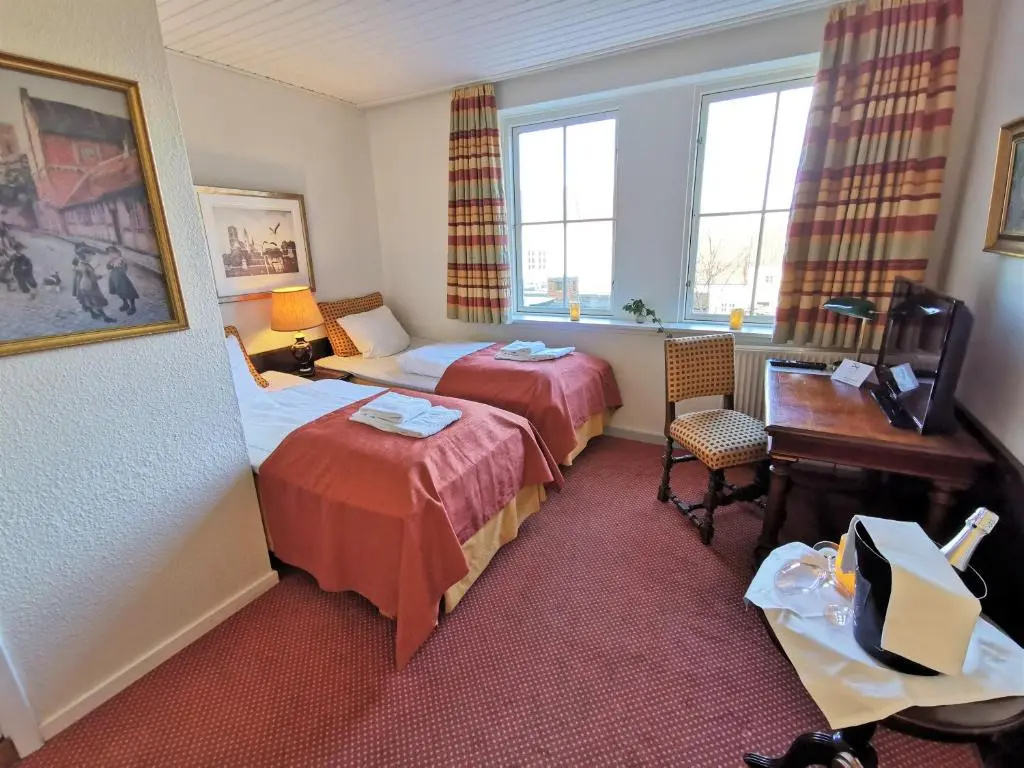 Standard Double room (twin beds)