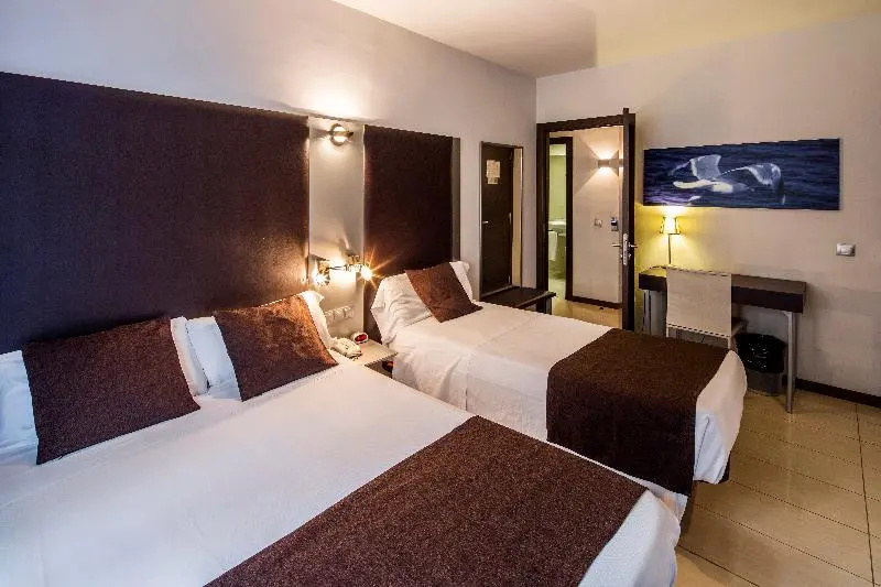 URH Excelsior Hotel - Chambres