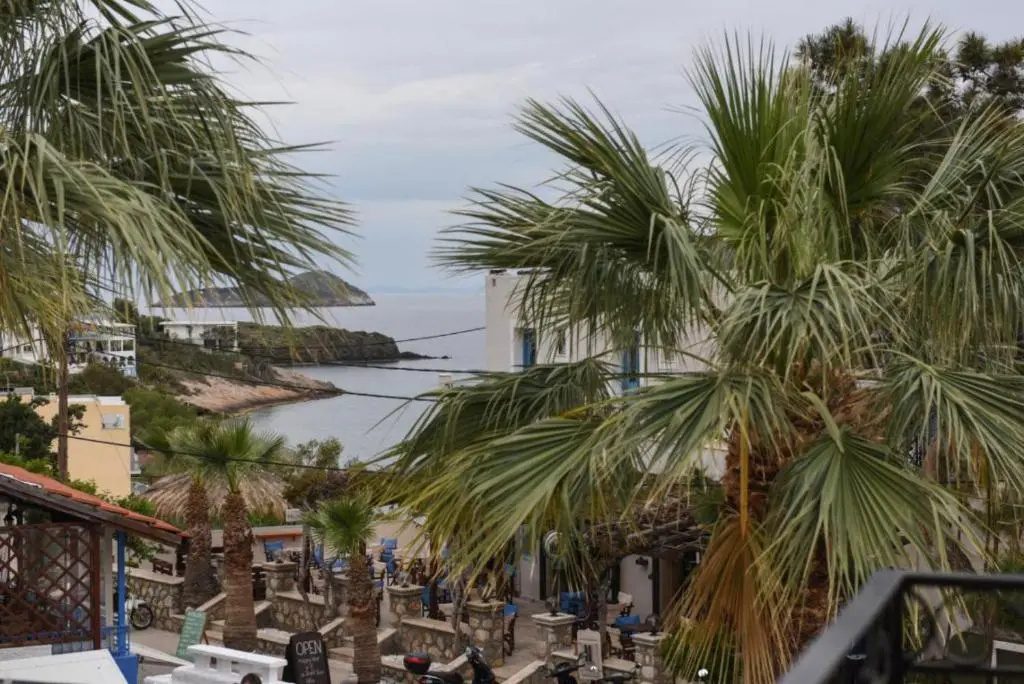 Beach & Waterfront
