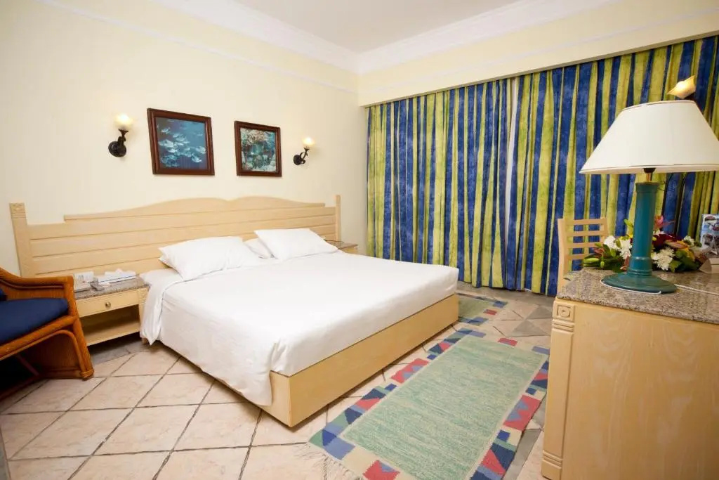 Invidia Coral Beach Tiran - Chambres