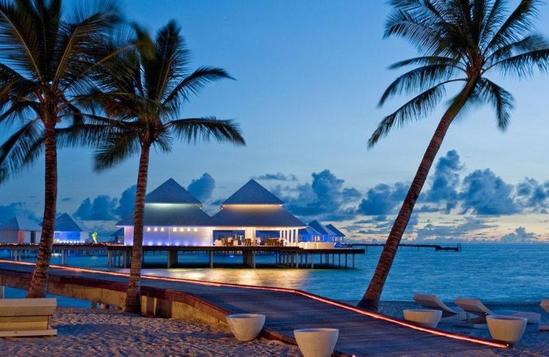Diamonds Thudufushi Beach & Water Villas