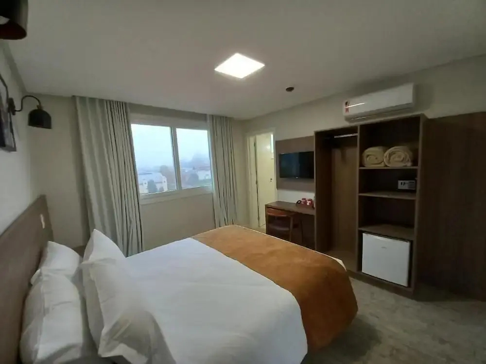 Luxury Double room with balcony and with city view (full double bed)