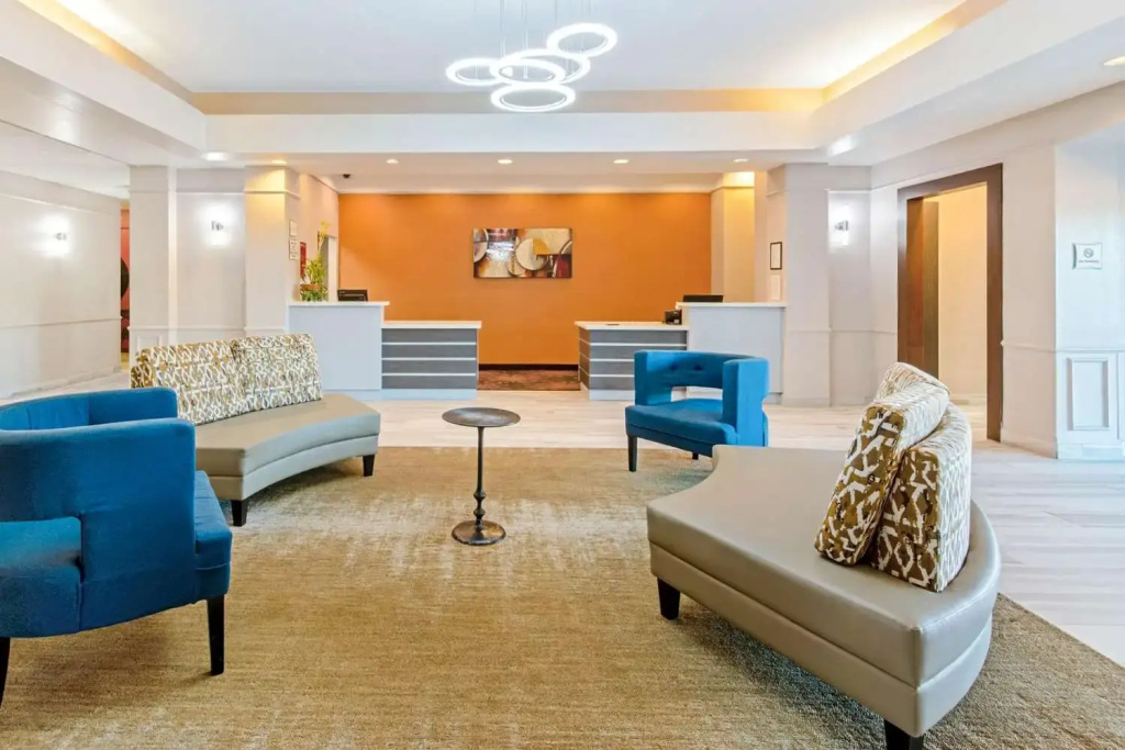 La Quinta Inn & Suites by Wyndham Winnie - Général