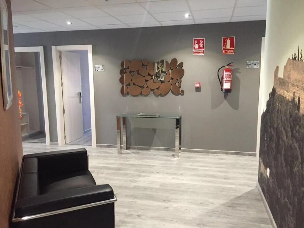 Lobby & Reception