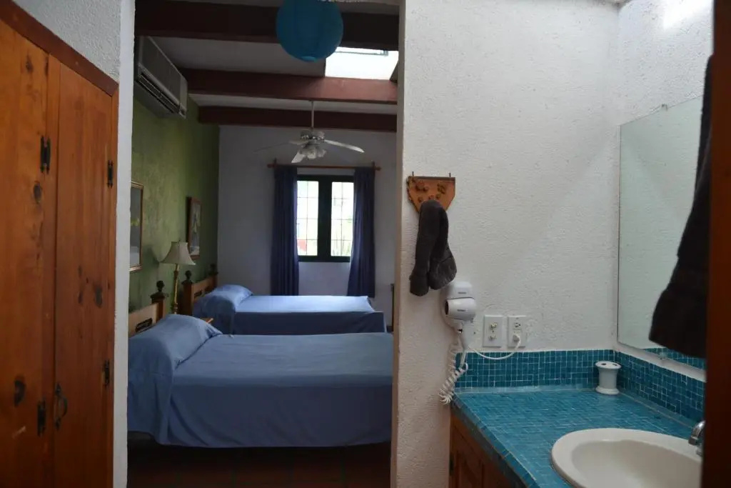 Standard Double room with garden view (full double bed)