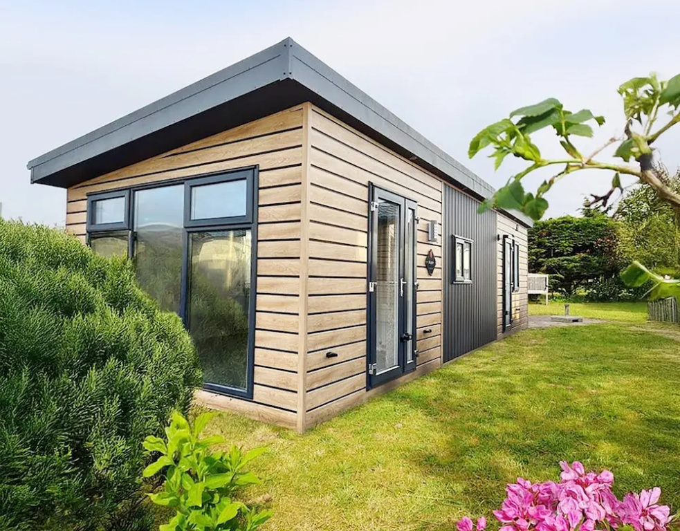 Nice Chalet in Hollum Near Dunes