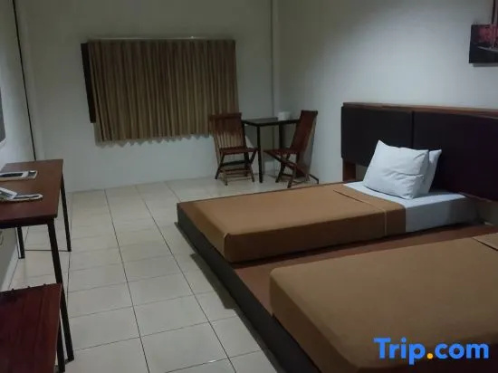 Deluxe Double room (twin beds)