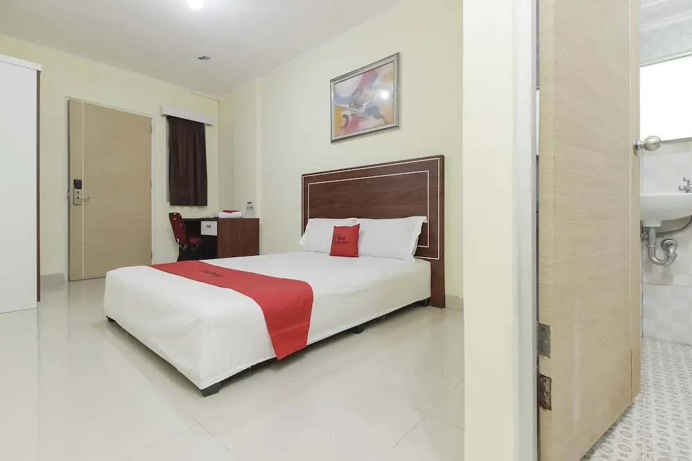 RedDoorz near RS Bhayangkara Palembang