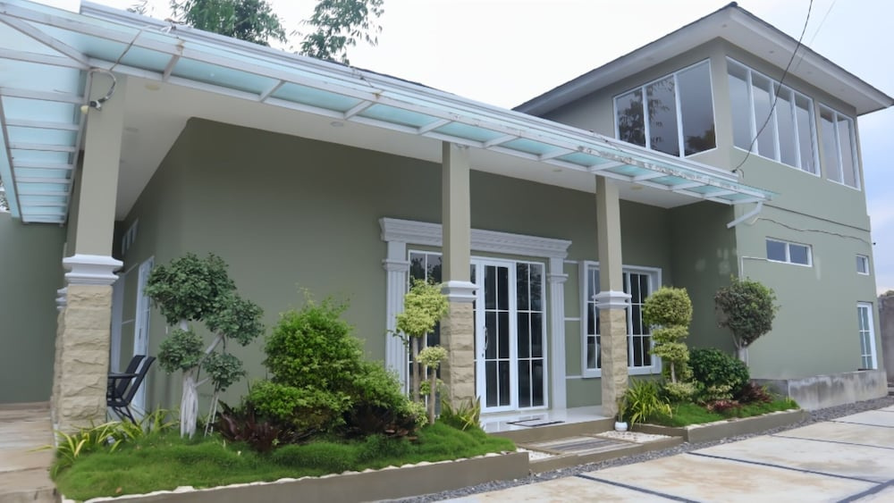 DeBali Villa Countryside by Simply Homy