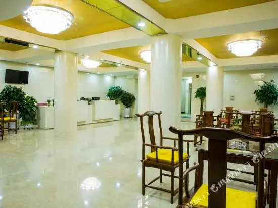 Nine-color Deer Hotel