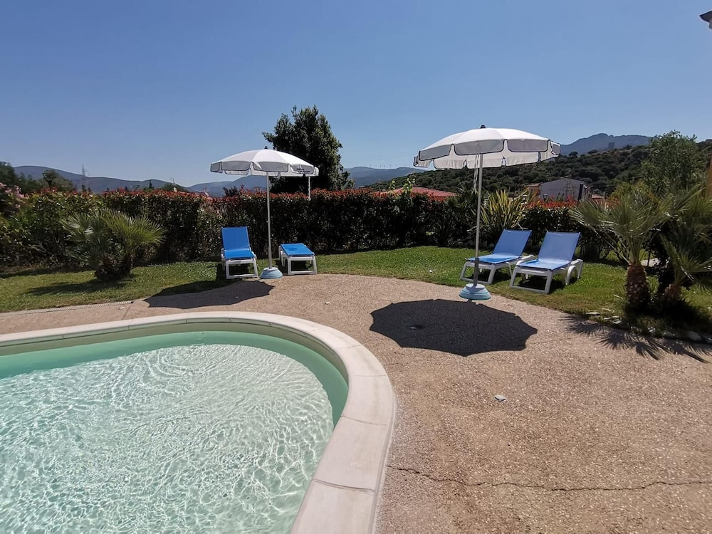 Sardinia Hillside Retreat - Apt 13 - 2BR, quiet area, parking