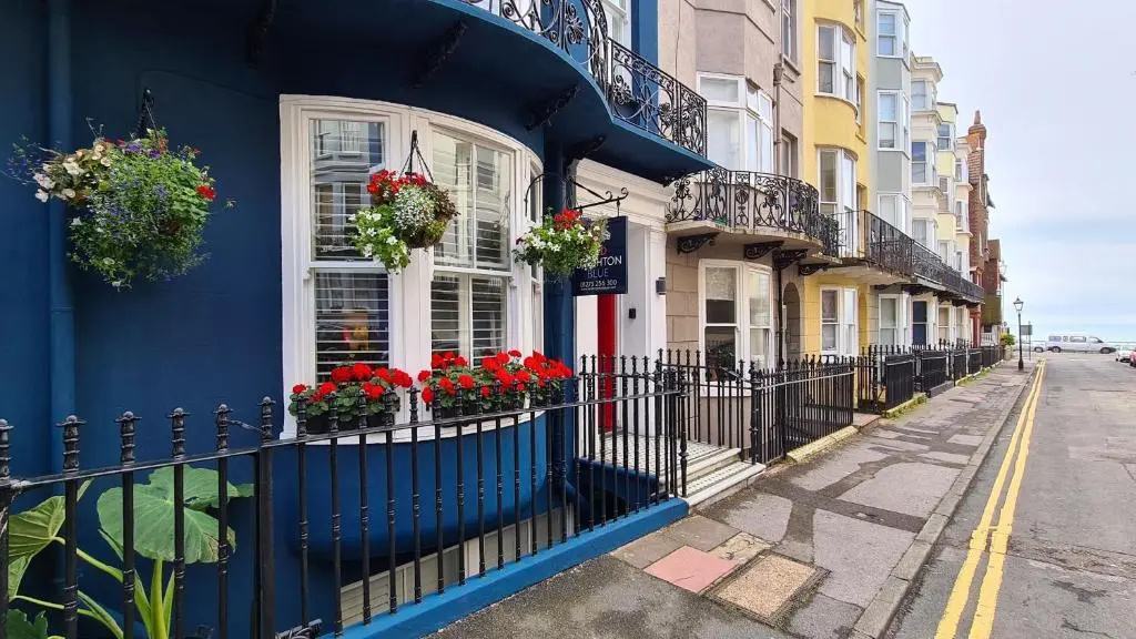 Red Brighton Blue - Général