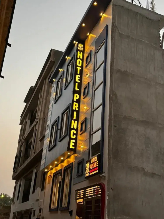 Hotel Prince Ayodhya