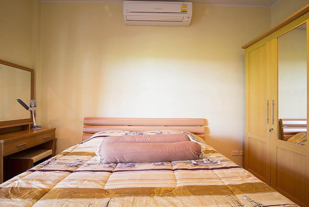 Коттедж с 3 комнатами в Sea Breeze House