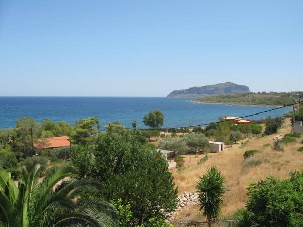 Beach & Waterfront
