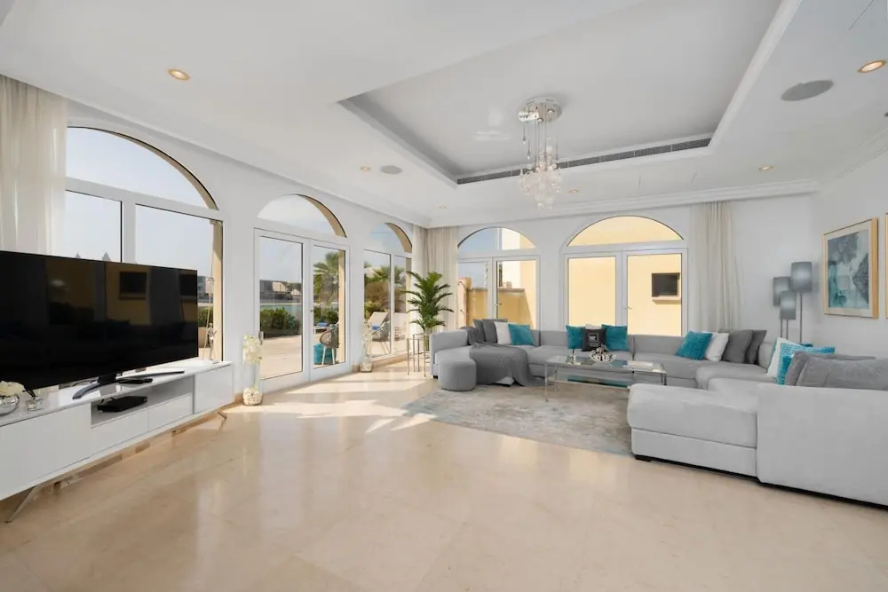 Ultra-luxury Villa w Private Pool Beach on Palm