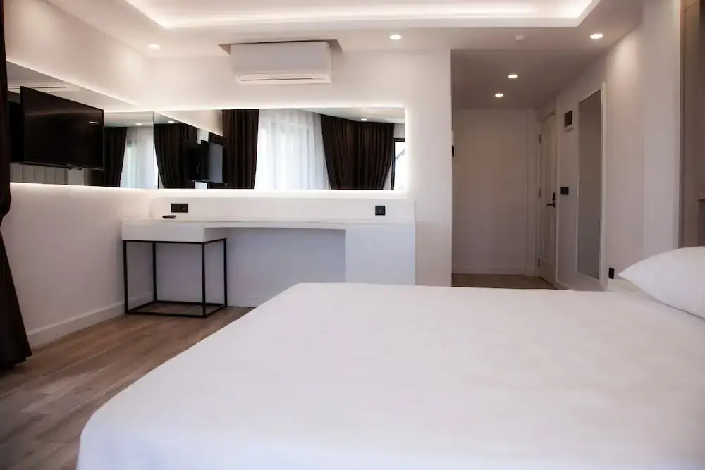 Edem Flower Hotel — 4