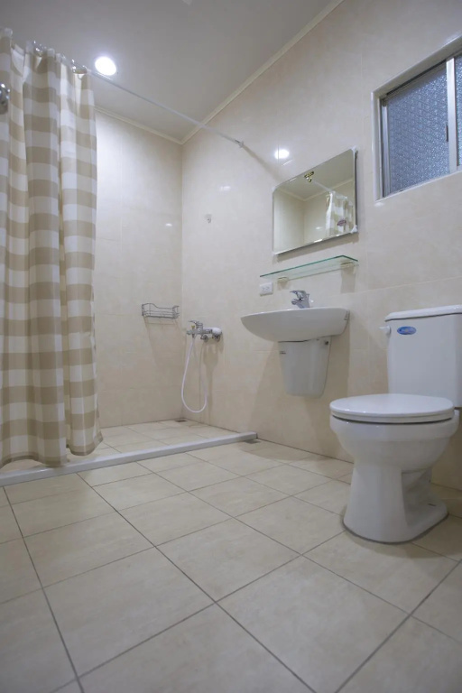 Deluxe Double room (full double bed)
