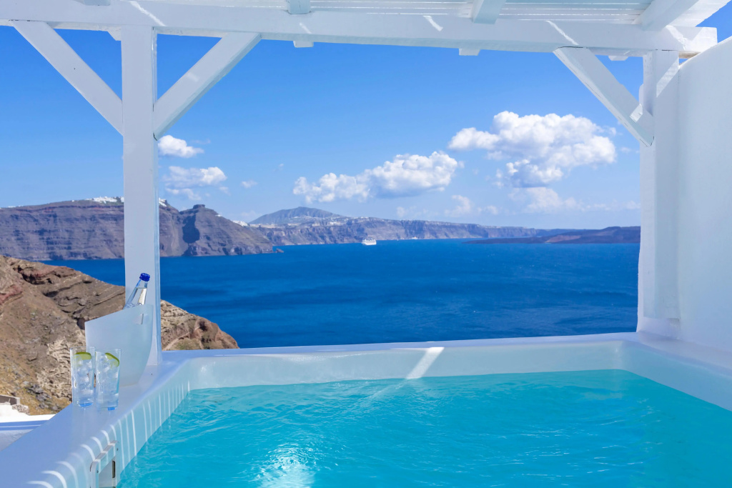 Beach & Waterfront
