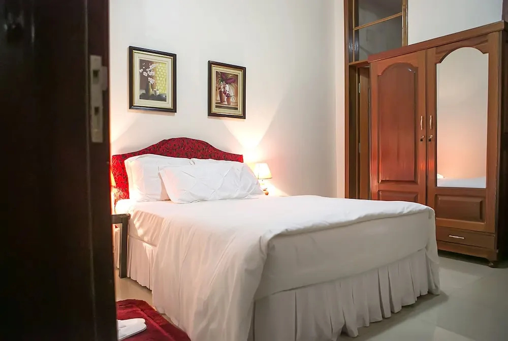 Standard Double room with balcony (full double bed)