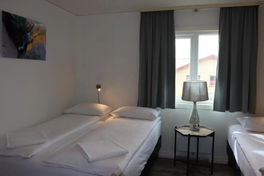 Economy room