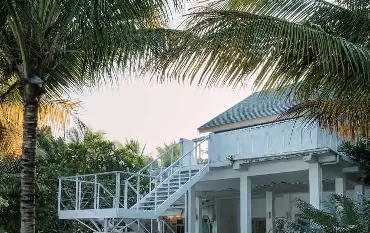 MYAMO Beach Lodge