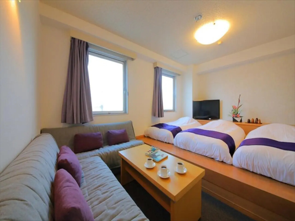 Standard Triple room