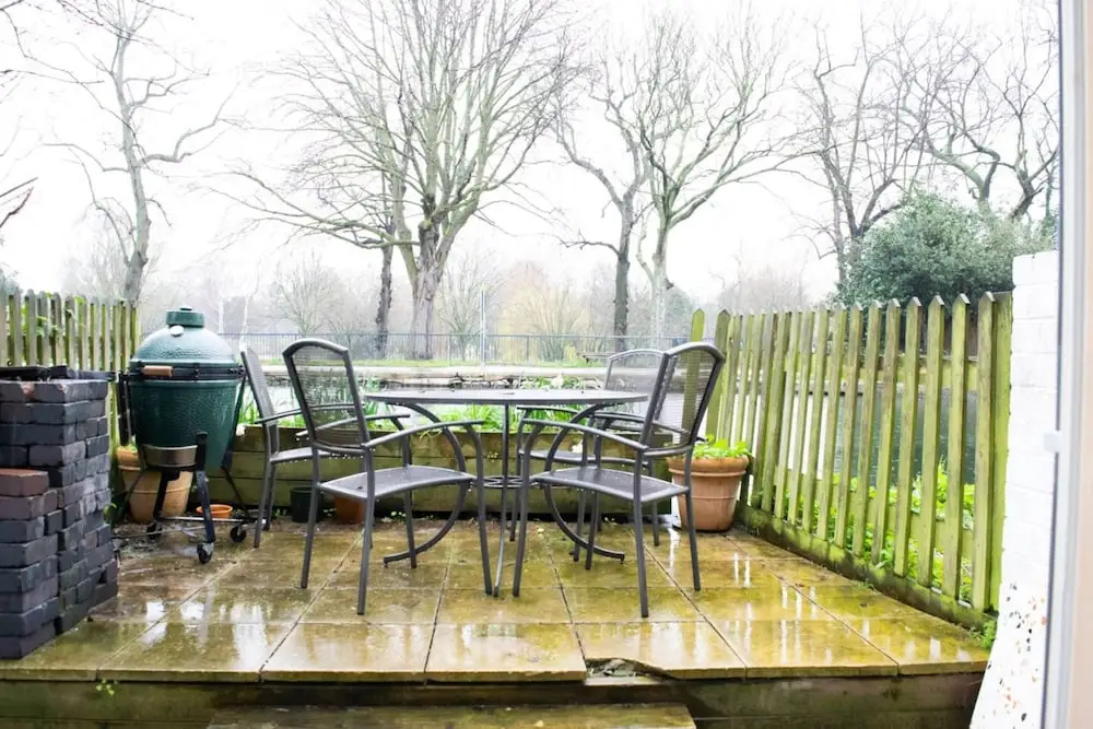 Stunning Canal Side 3 Bedroom House in East London