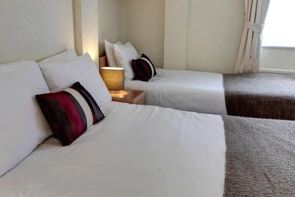Pettifers Freehouse Hotel - Chambres