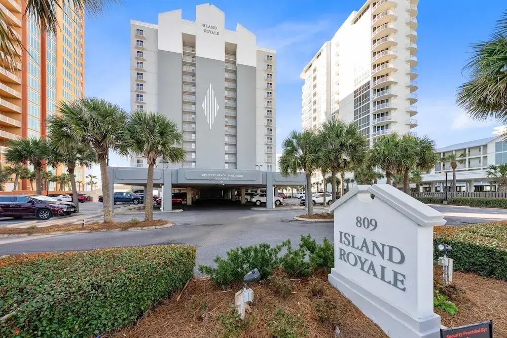Island Royale 606