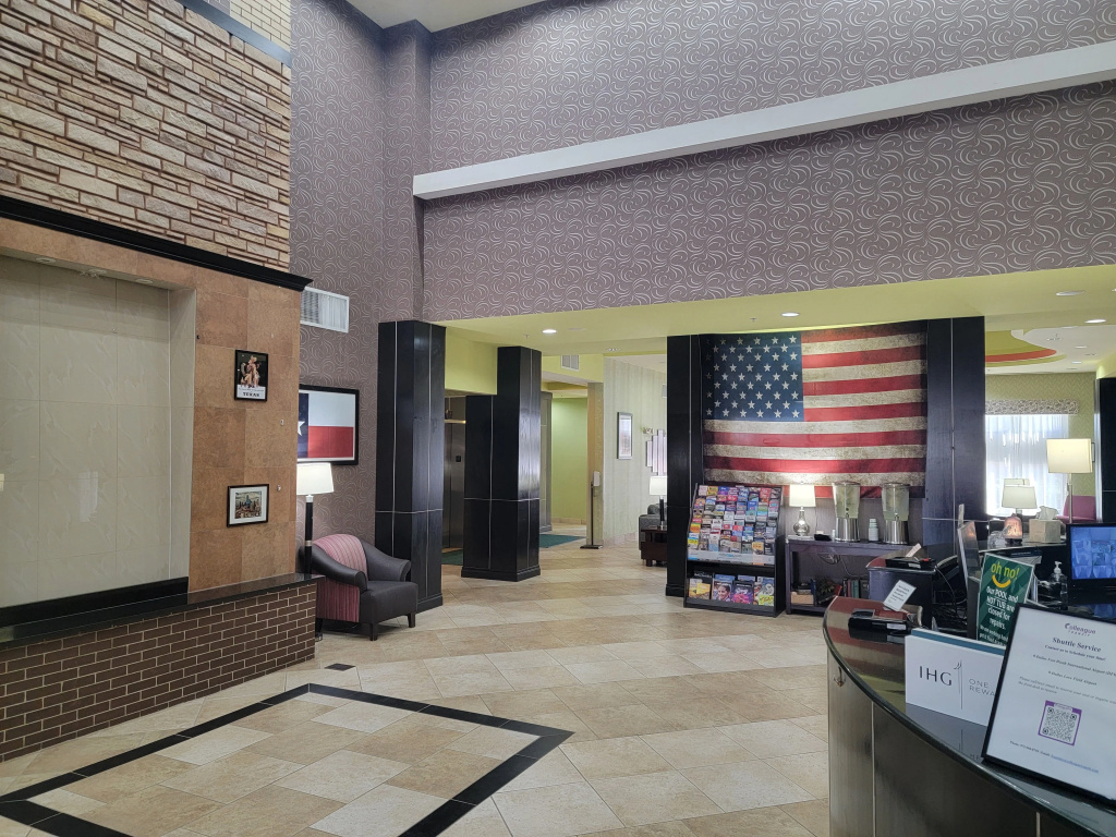 Holiday Inn Garland by IHG - Général