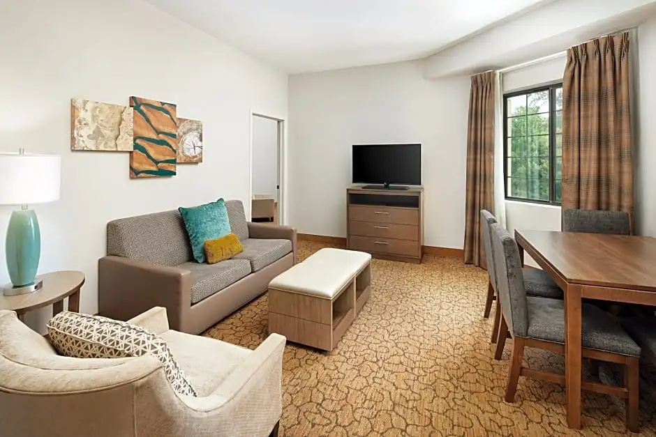 Staybridge Suites Durham/Chapel Hill by IHG - Chambres