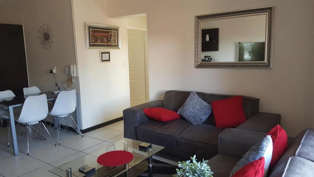 Strelitzia - Modern 2 bedroom apartment