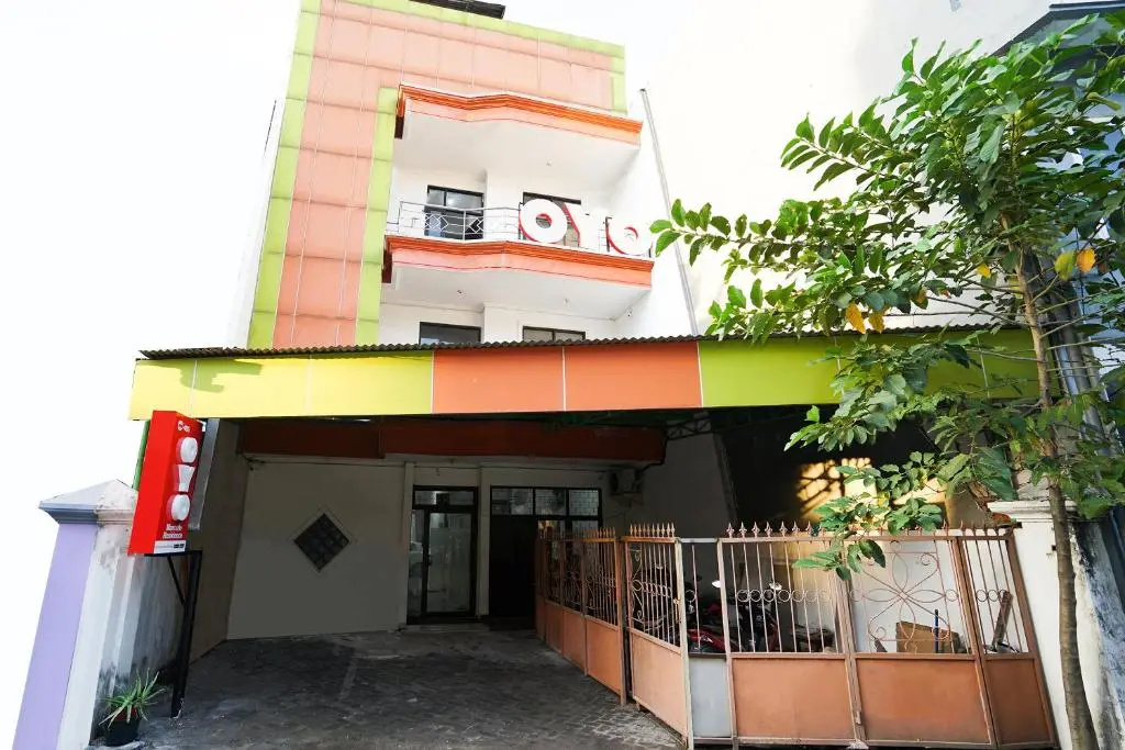 OYO 485 Marcello Residence