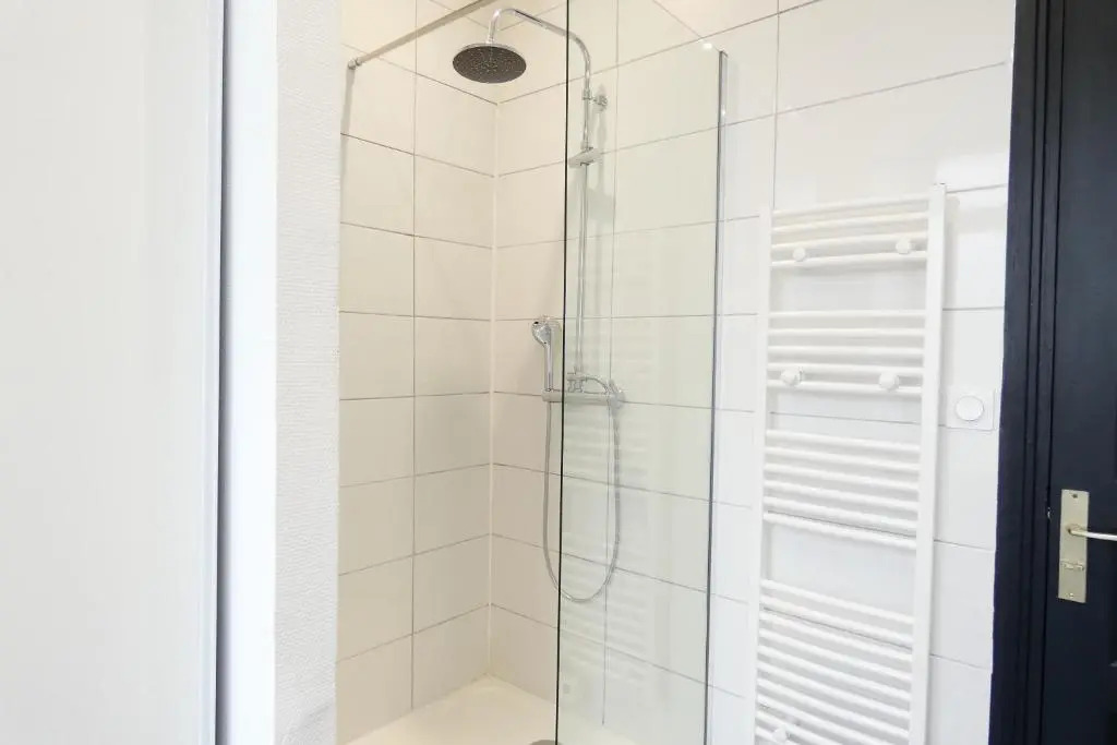 LAMBRAZ Superbe appart neuf 3 chambres Brest - фото 9