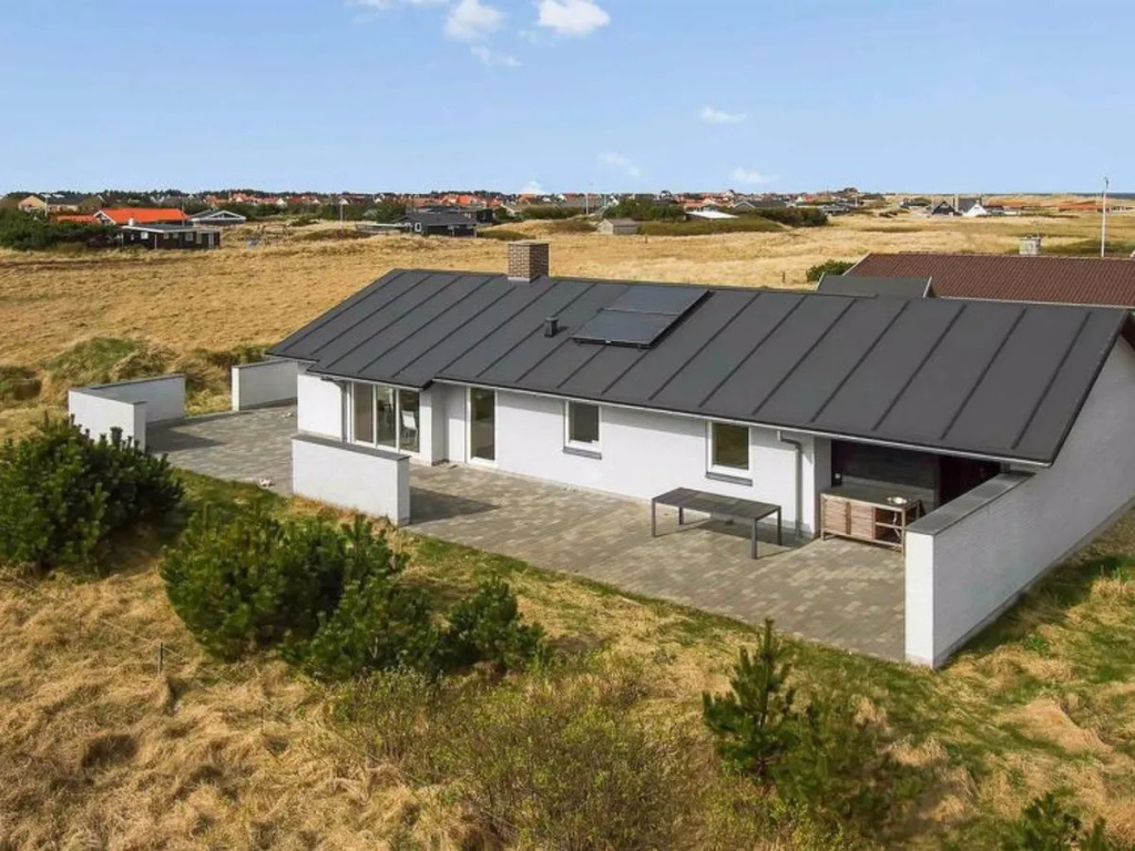 "Albina" - 300m from the sea in NW Jutland