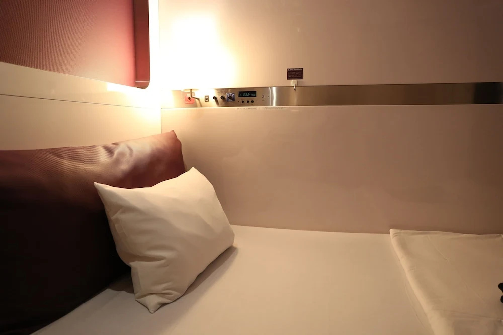 Premium Double room (full double bed)